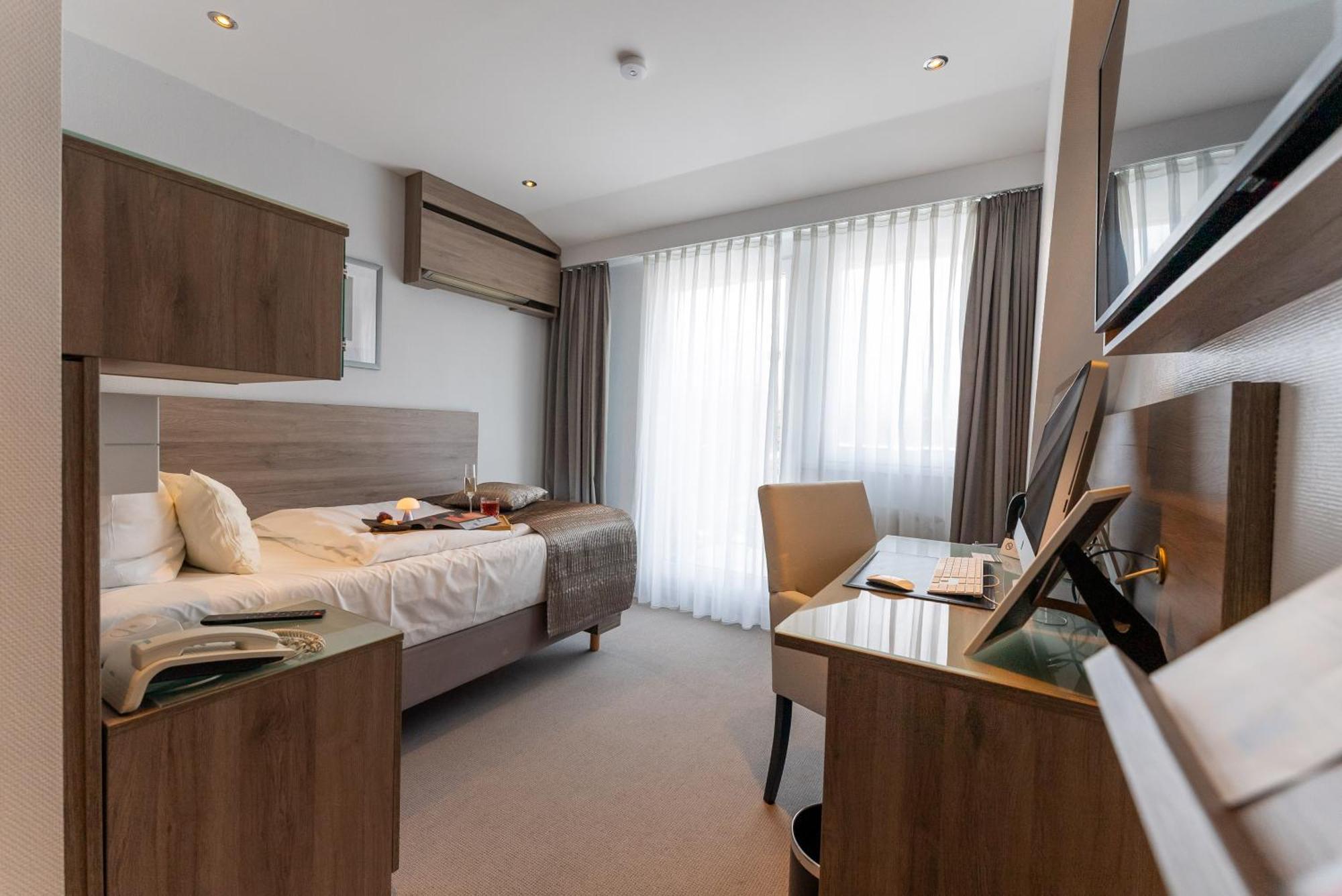Hotel An Der Wasserburg Wolfsburg