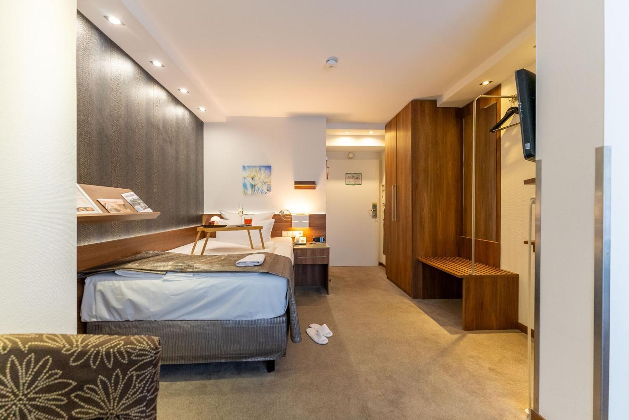 Hotel An Der Wasserburg 4*