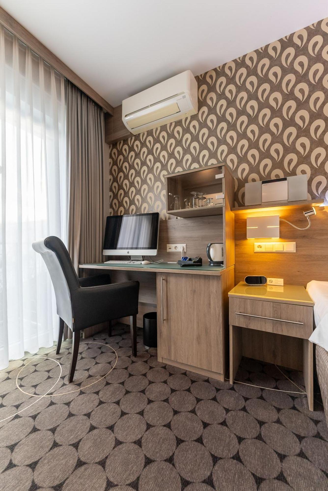 Hotel An Der Wasserburg 4*